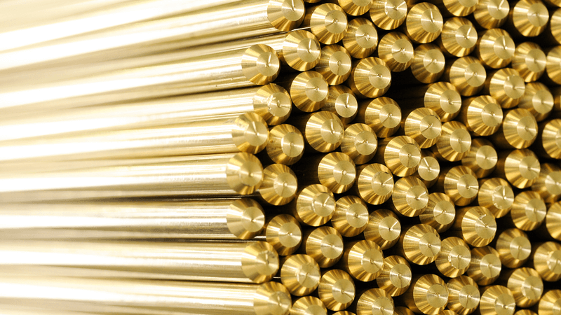 Choosing the Best Material for Display Rings: Brass, Stainless Steel, or Titanium?
